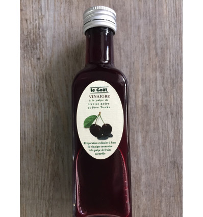 Vinaigre à la pulpe de Cerise noire et fève Tonka
